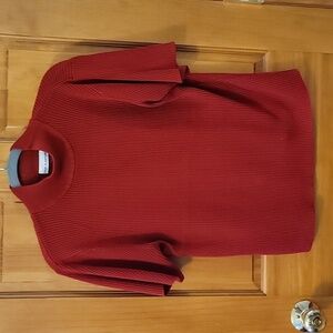 Short sleeve turtle neck top